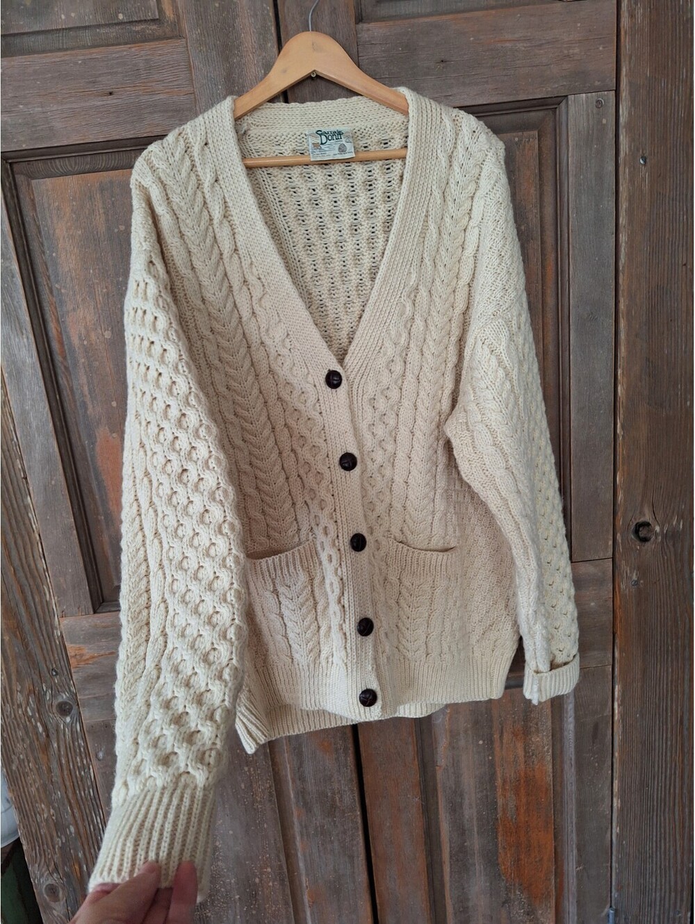 Vintage Carraig Donn Sweater, Mens Or Womens XL.  Cableknit Aran Wool Ireland